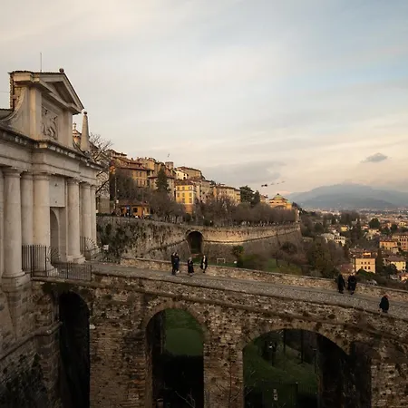Il Cielo In Stanza Feriehus Bergamo